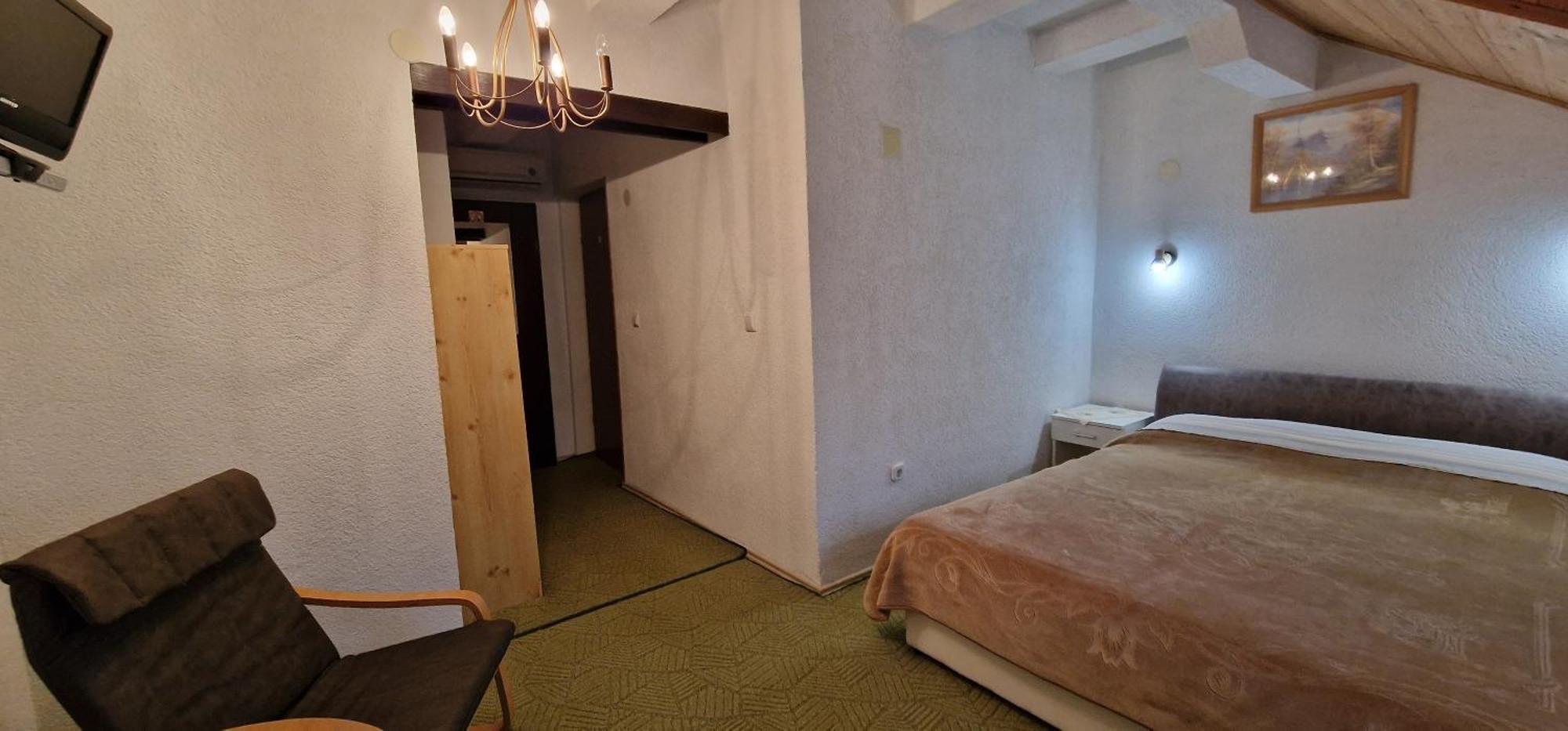 House Samardzic Hotel Jezerce Ngoại thất bức ảnh