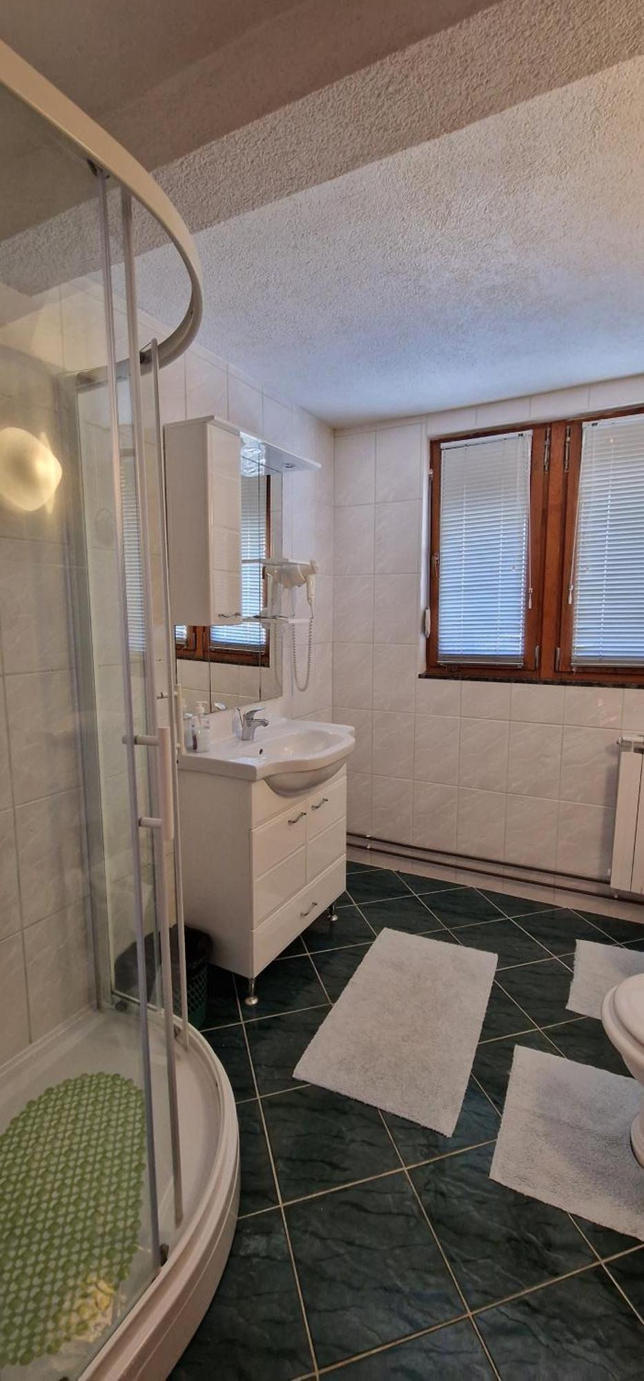 House Samardzic Hotel Jezerce Ngoại thất bức ảnh